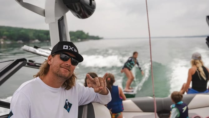 Wakesurfing on Keuka Lake: Unforgettable Lessons with Wakesurf Florida