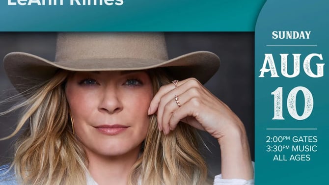 LeAnn Rimes Live at Point of the Bluff