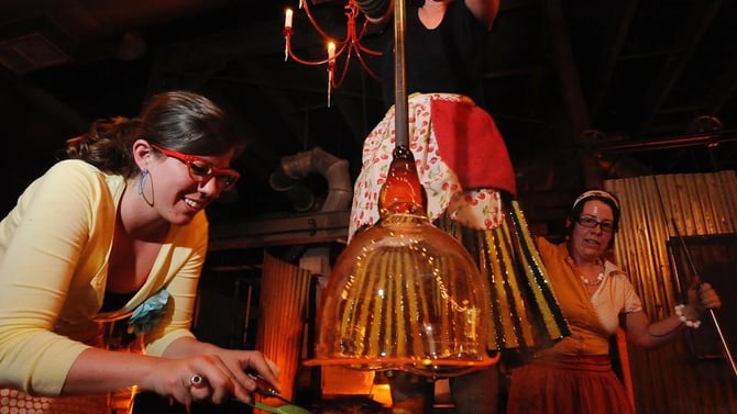 Discover the Wonders of Glass: A Guide to the Corning Museum of Glass